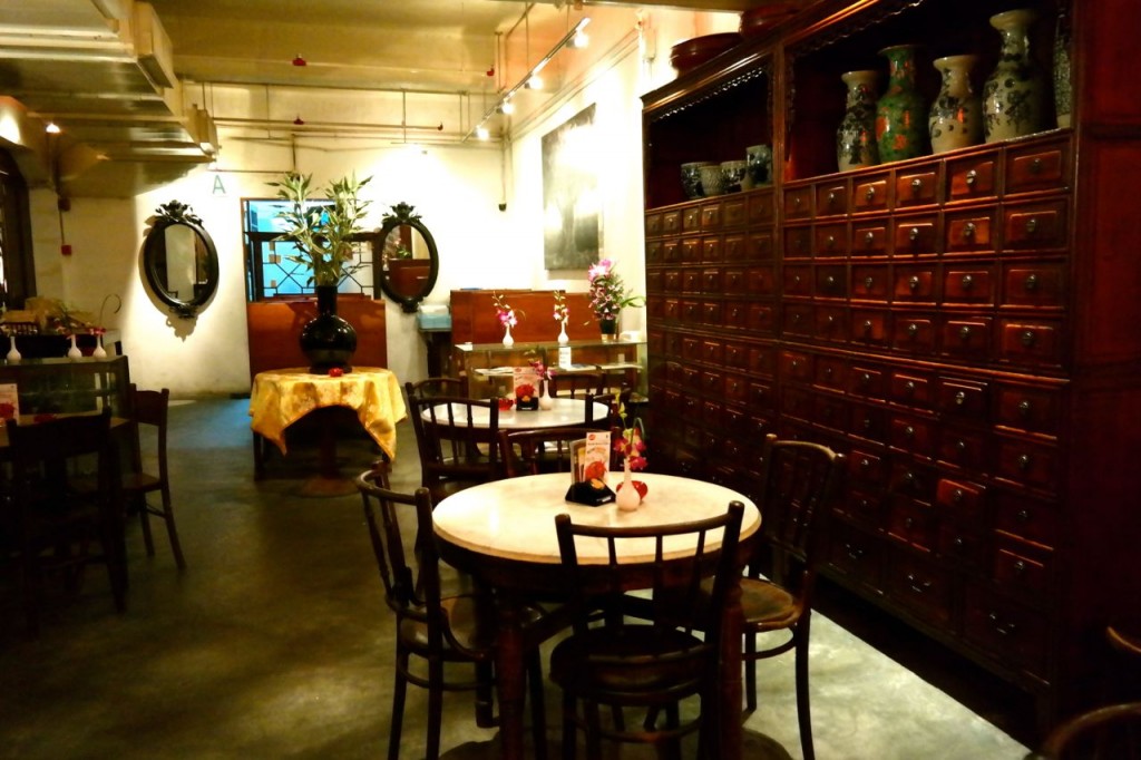 Suasana Restoran Precious Old China / photo junanto